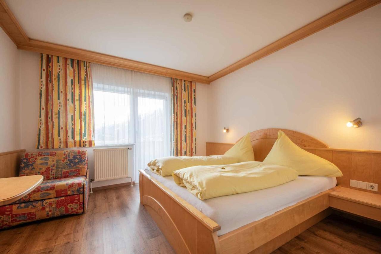 Haus Hubertus Hotel Mieders Eksteriør billede
