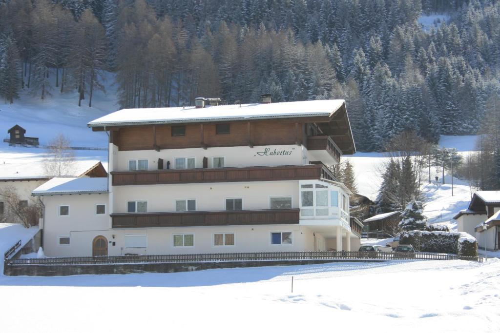 Haus Hubertus Hotel Mieders Eksteriør billede