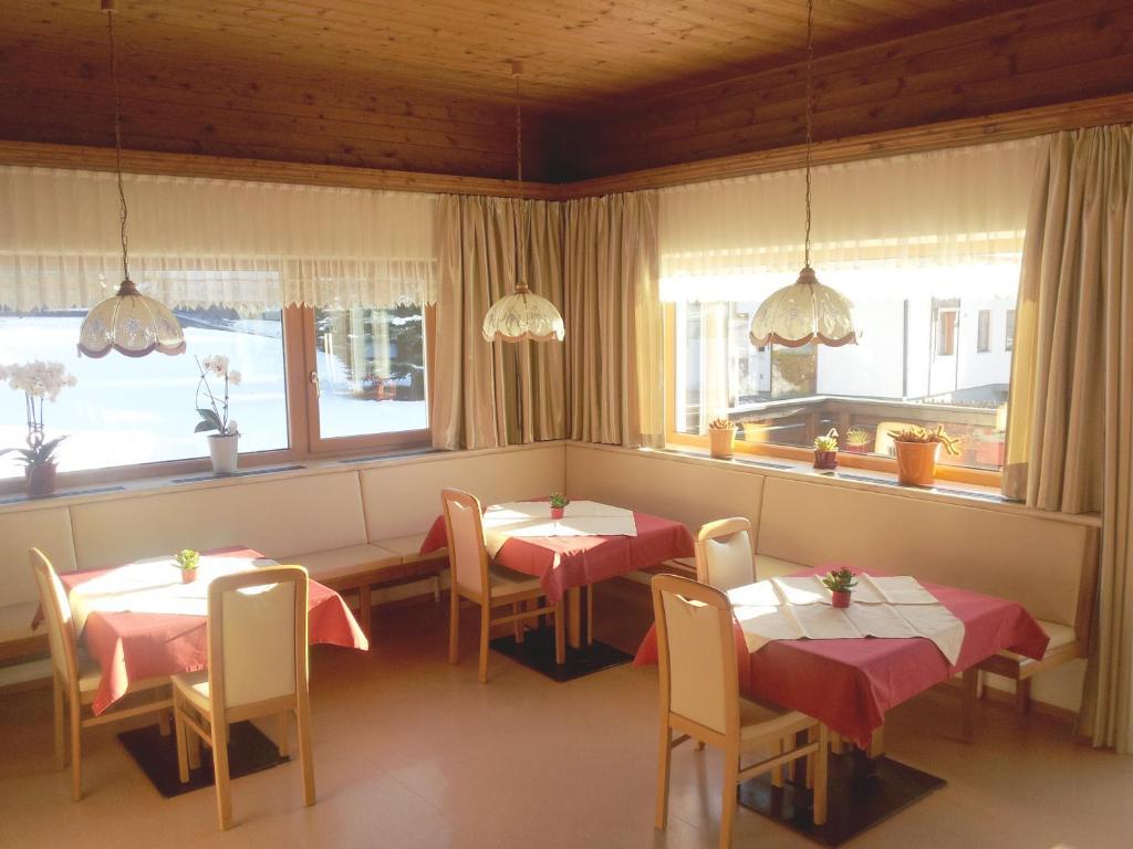 Haus Hubertus Hotel Mieders Værelse billede