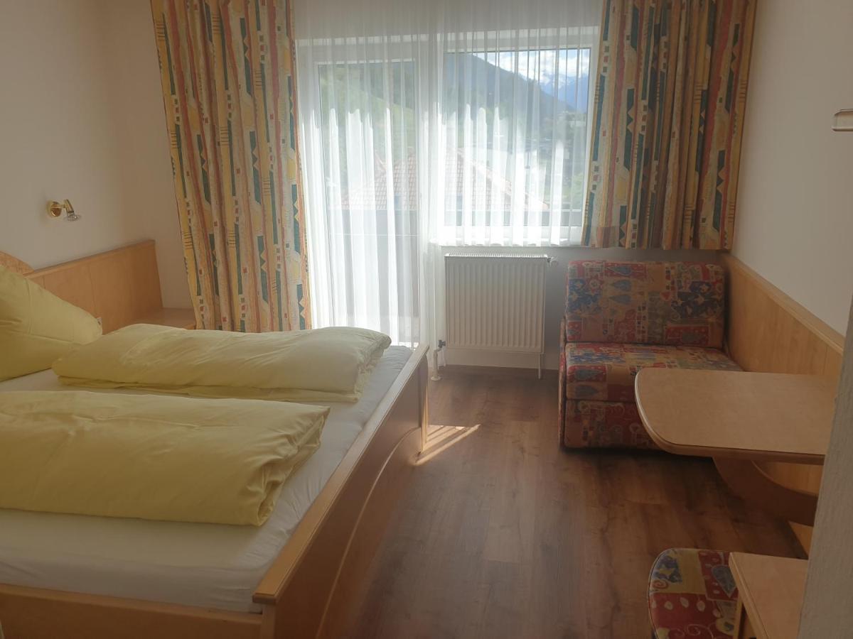 Haus Hubertus Hotel Mieders Eksteriør billede